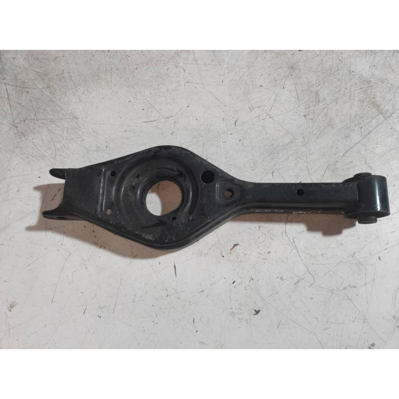 Recambio de brazo suspension inferior trasero derecho para kia sportage concept 4x2 referencia OEM IAM   
