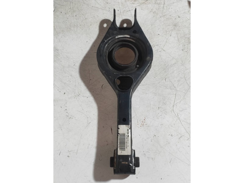 Recambio de brazo suspension inferior trasero izquierdo para kia sportage concept 4x2 referencia OEM IAM   