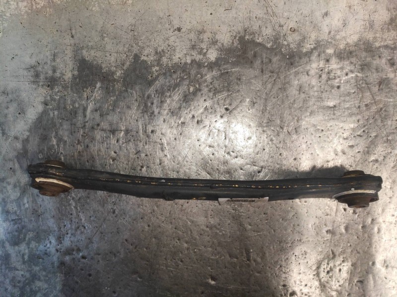 Recambio de brazo suspension superior trasero derecho para kia sportage concept 4x2 referencia OEM IAM 551002S050  