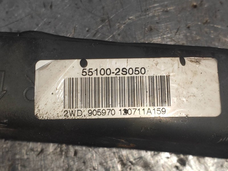 Recambio de brazo suspension superior trasero derecho para kia sportage concept 4x2 referencia OEM IAM 551002S050  