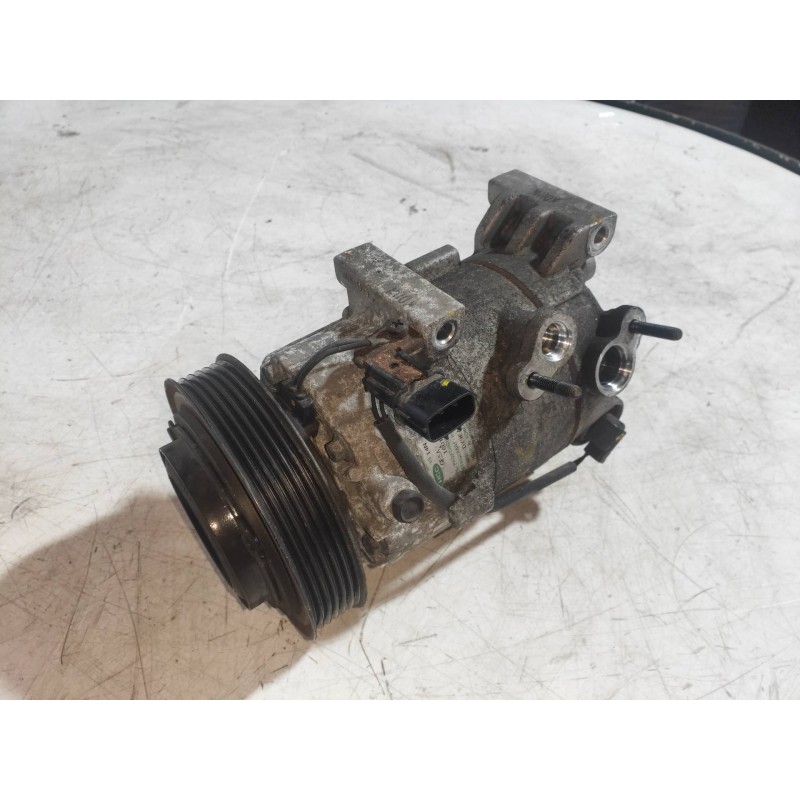 Recambio de compresor aire acondicionado para kia sportage concept 4x2 referencia OEM IAM F500DX9EA04  