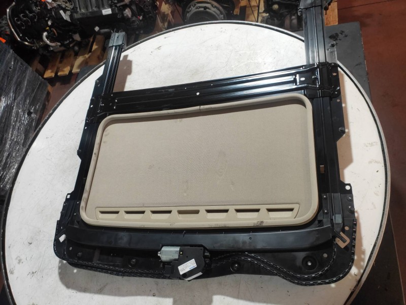 Recambio de techo electrico para volvo v70 familiar kinetic referencia OEM IAM 1713781C 39879428 00333976