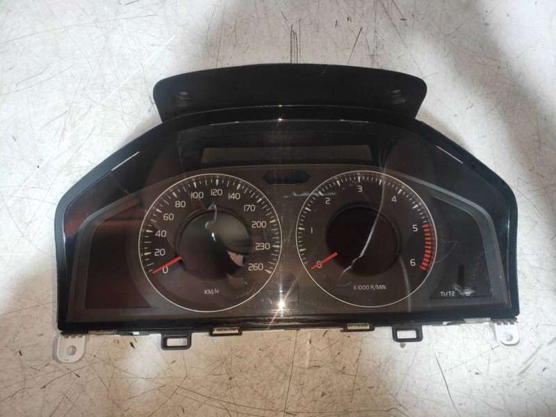 Recambio de cuadro instrumentos para volvo v70 familiar kinetic referencia OEM IAM 31254535AA 69199660U 