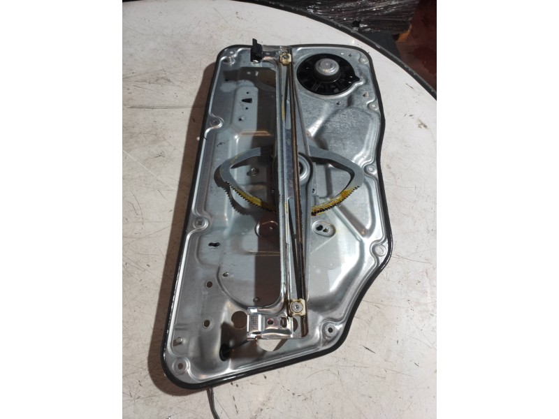 Recambio de elevalunas delantero derecho para volvo v70 familiar kinetic referencia OEM IAM 30661066 970716101 983040101 