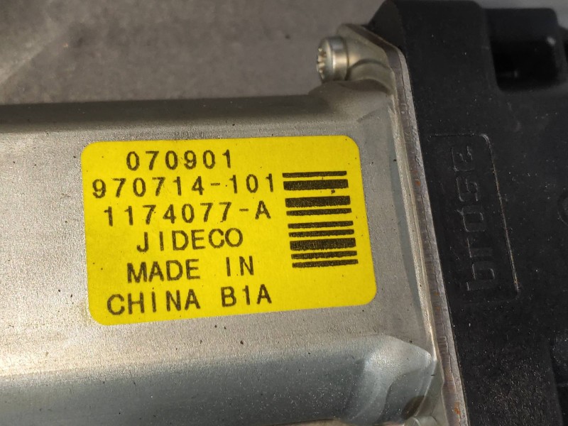 Recambio de elevalunas delantero derecho para volvo v70 familiar kinetic referencia OEM IAM 30661066 970716101 983040101 