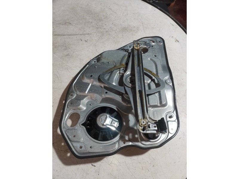 Recambio de elevalunas trasero derecho para volvo v70 familiar kinetic referencia OEM IAM 983042102 970716101 