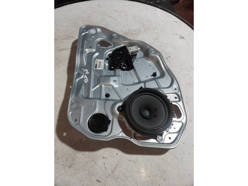 Recambio de elevalunas trasero derecho para volvo v70 familiar kinetic referencia OEM IAM 983042102 970716101 