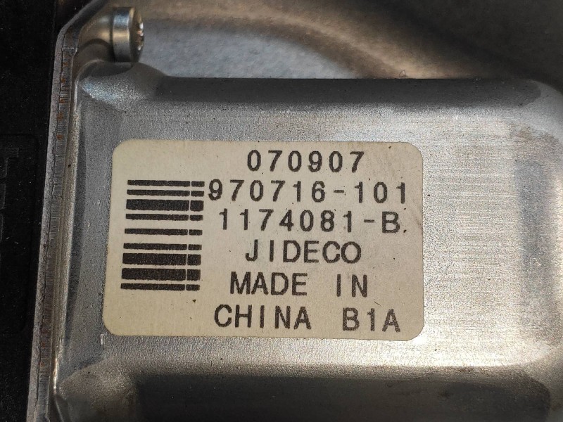 Recambio de elevalunas trasero derecho para volvo v70 familiar kinetic referencia OEM IAM 983042102 970716101 
