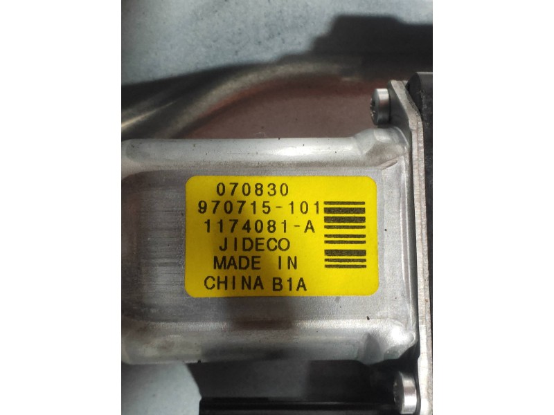 Recambio de elevalunas trasero izquierdo para volvo v70 familiar kinetic referencia OEM IAM 983041102 970715101 