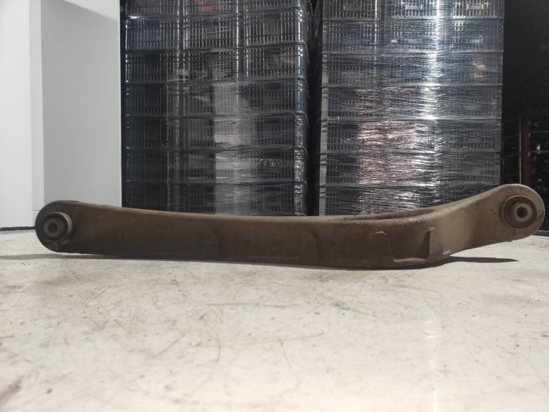 Recambio de brazo suspension inferior trasero izquierdo para volvo v70 familiar kinetic referencia OEM IAM 5G915K652AAA  