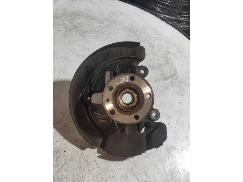 Recambio de mangueta delantera derecha para volvo v70 familiar kinetic referencia OEM IAM   