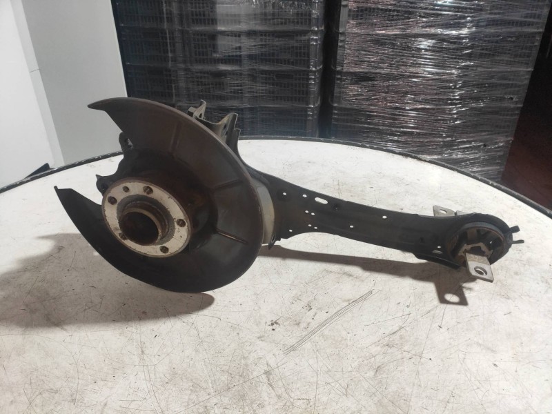 Recambio de mangueta trasera derecha para volvo v70 familiar kinetic referencia OEM IAM   