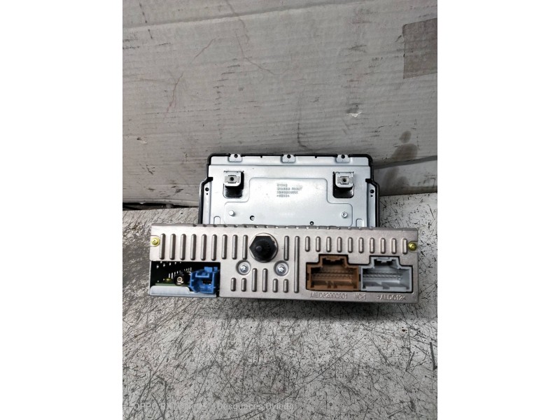 Recambio de sistema navegacion gps para opel corsa e color edition referencia OEM IAM 555343750 42645298 7310500000000X