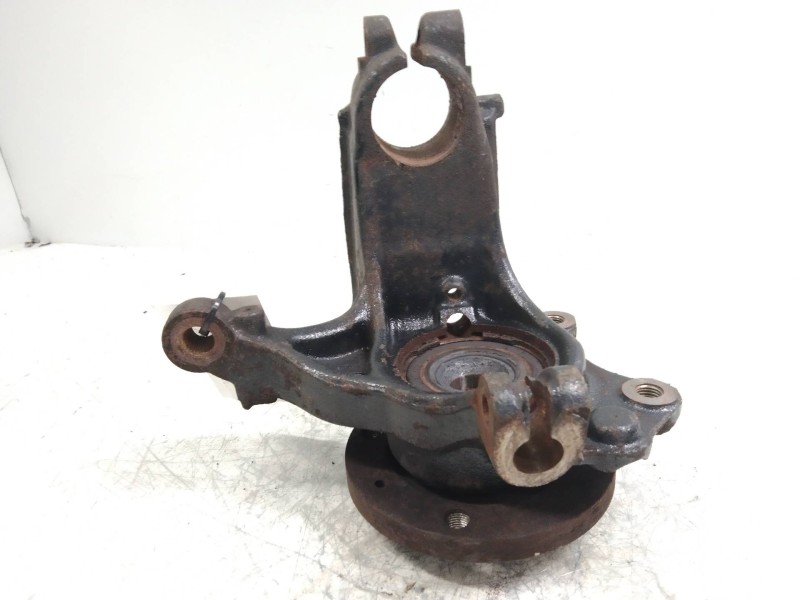 Recambio de mangueta delantera izquierda para citroen c3 1.4 hdi referencia OEM IAM   