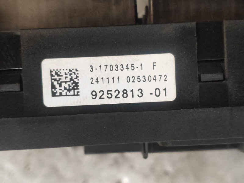 Recambio de caja reles / fusibles para bmw serie 5 touring (f11) 530d xdrive referencia OEM IAM 925281301 317033451F 