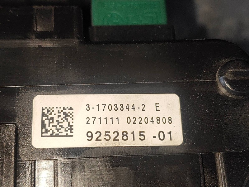 Recambio de caja reles / fusibles para bmw serie 5 touring (f11) 530d xdrive referencia OEM IAM 925281501 317033442E 