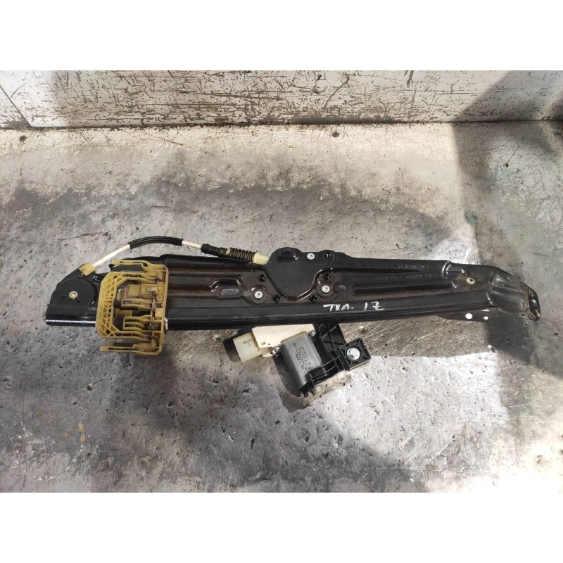 Recambio de elevalunas trasero izquierdo para bmw serie 5 touring (f11) 530d xdrive referencia OEM IAM 7182121F10S 71826139F10E 