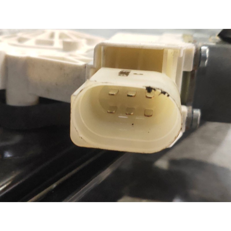 Recambio de elevalunas trasero derecho para bmw serie 5 touring (f11) 530d xdrive referencia OEM IAM 7182122F10S 71826149F10E 72