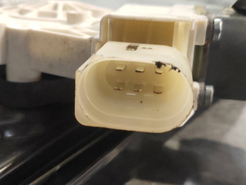 Recambio de elevalunas trasero derecho para bmw serie 5 touring (f11) 530d xdrive referencia OEM IAM 7182122F10S 71826149F10E 72