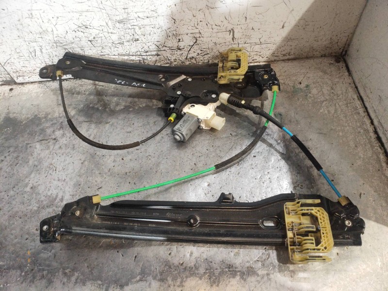Recambio de elevalunas delantero derecho para bmw serie 5 touring (f11) 530d xdrive referencia OEM IAM 7227130F18S 72481720 7271