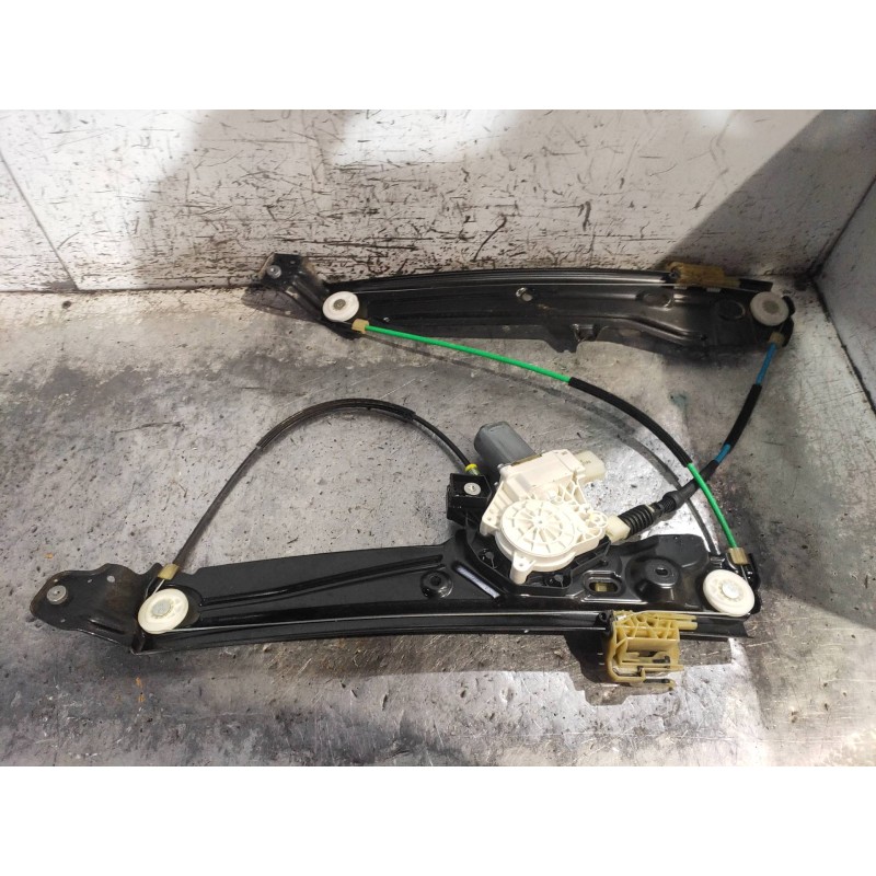 Recambio de elevalunas delantero derecho para bmw serie 5 touring (f11) 530d xdrive referencia OEM IAM 7227130F18S 72481720 7271