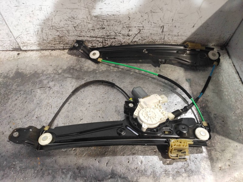 Recambio de elevalunas delantero derecho para bmw serie 5 touring (f11) 530d xdrive referencia OEM IAM 7227130F18S 72481720 7271