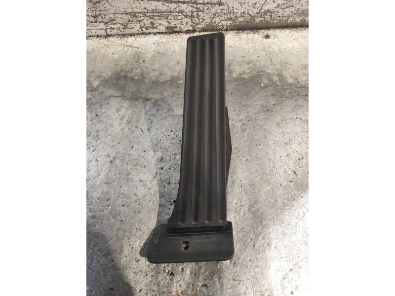 Recambio de potenciometro pedal para bmw serie 5 touring (f11) 530d xdrive referencia OEM IAM 34526852644  
