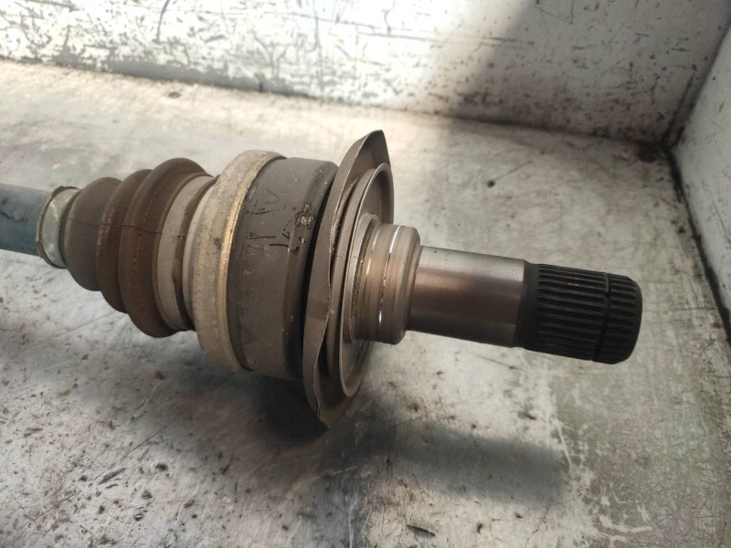 Recambio de transmision trasera derecha para bmw serie 5 touring (f11) 530d xdrive referencia OEM IAM 7581018AI01  