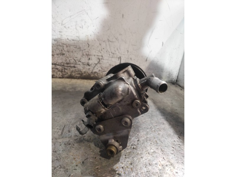 Recambio de bomba direccion para bmw serie 5 touring (f11) 530d xdrive referencia OEM IAM 407944801  