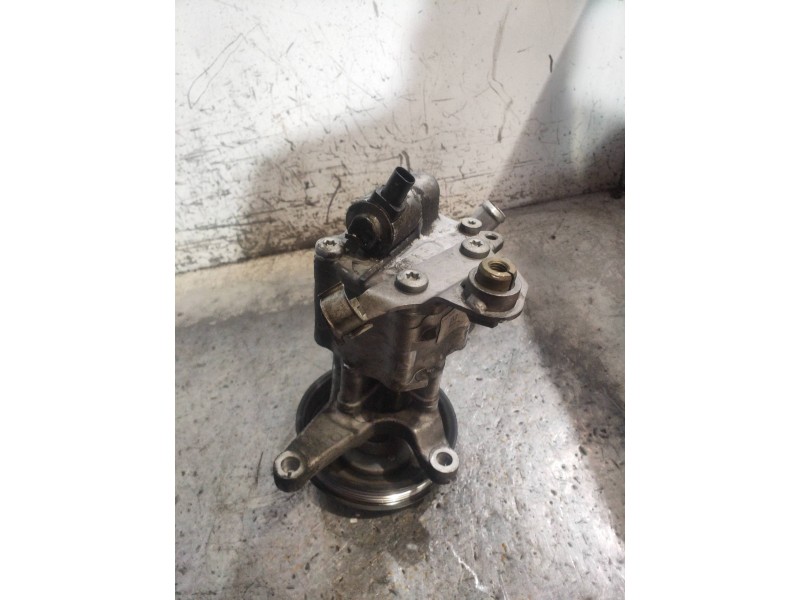 Recambio de bomba direccion para bmw serie 5 touring (f11) 530d xdrive referencia OEM IAM 407944801  