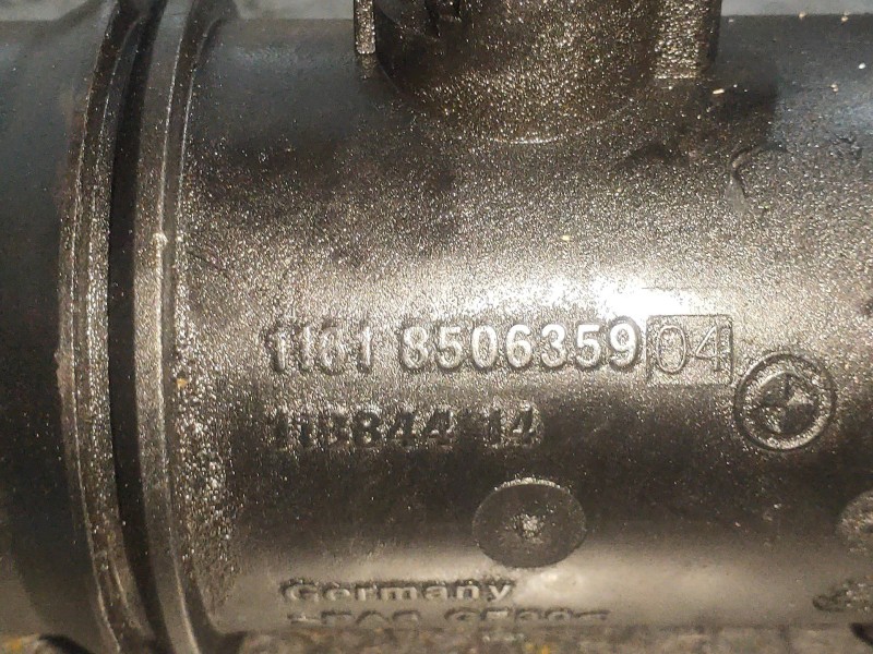 Recambio de caudalimetro para bmw serie 5 touring (f11) 530d xdrive referencia OEM IAM 11618506359  