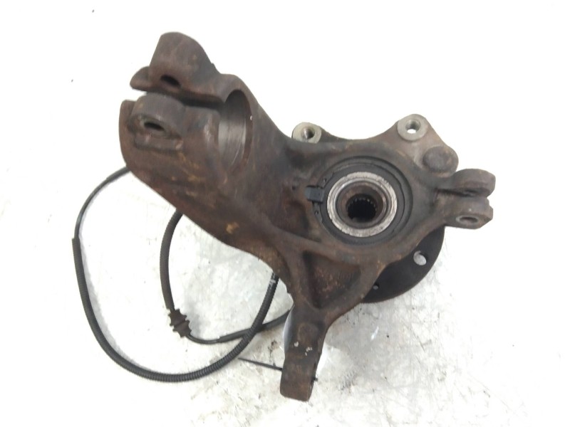 Recambio de mangueta delantera izquierda para citroen c3 hdi 70 furio referencia OEM IAM   