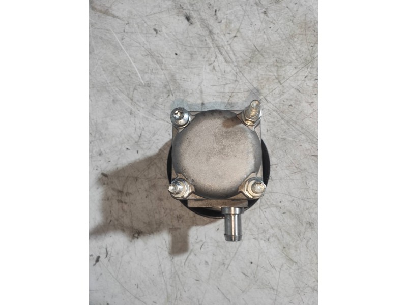 Recambio de bomba direccion para volvo v70 familiar kinetic referencia OEM IAM   