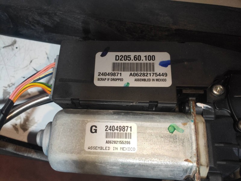 Recambio de techo electrico para chevrolet captiva 3.2 v6 ltx referencia OEM IAM 24049871 D20560100 96623022 A06282175449