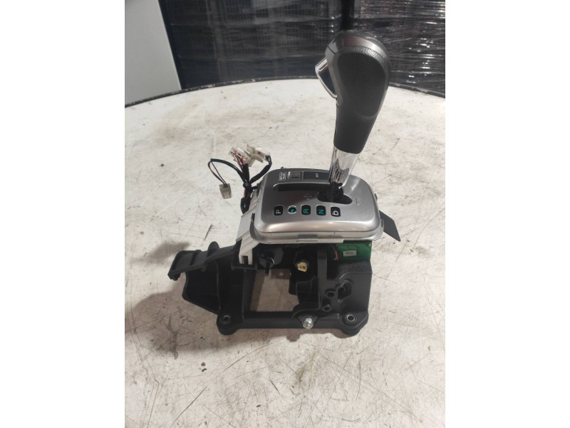 Recambio de palanca cambio para chevrolet captiva 3.2 v6 ltx referencia OEM IAM S04688  