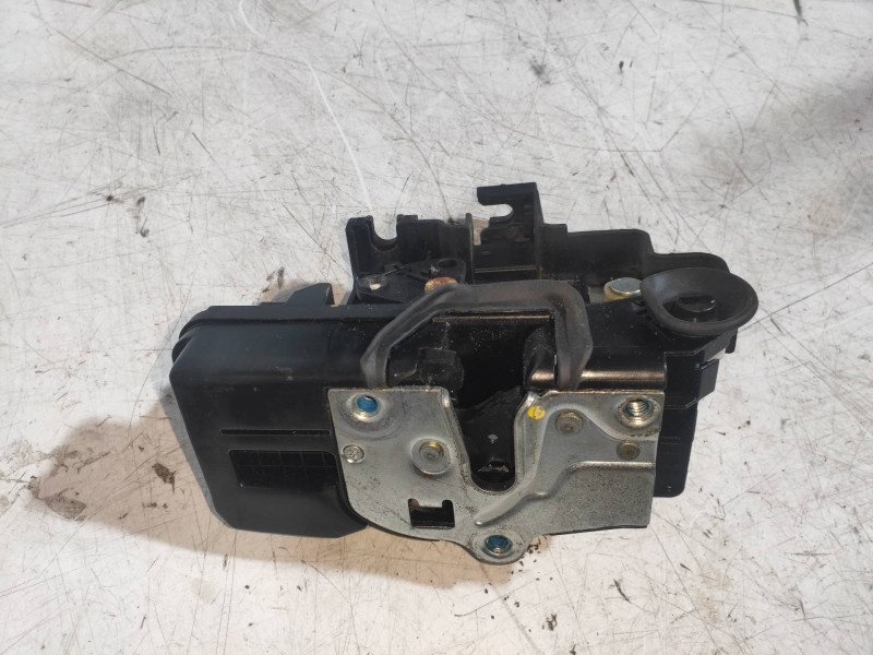 Recambio de motor cierre centralizado trasero izquierdo para chevrolet captiva 3.2 v6 ltx referencia OEM IAM   