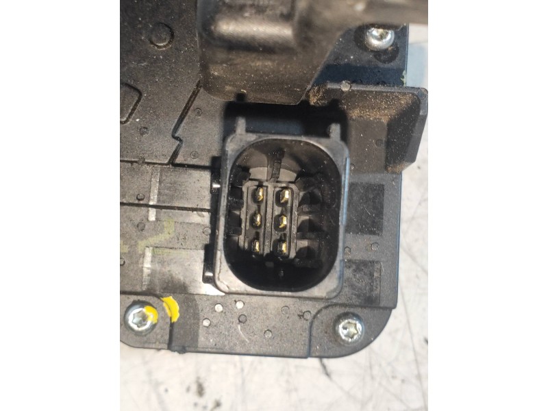 Recambio de motor cierre centralizado trasero izquierdo para chevrolet captiva 3.2 v6 ltx referencia OEM IAM   
