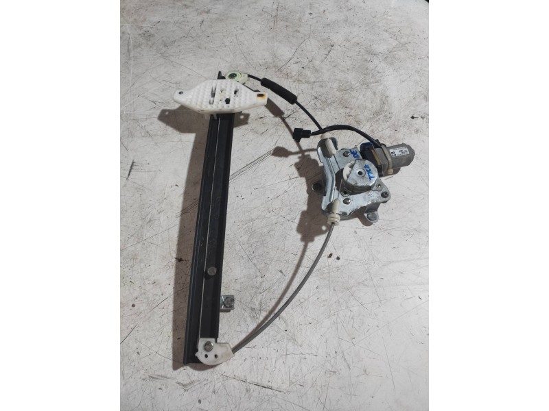 Recambio de elevalunas trasero derecho para chevrolet captiva 3.2 v6 ltx referencia OEM IAM 96627082  