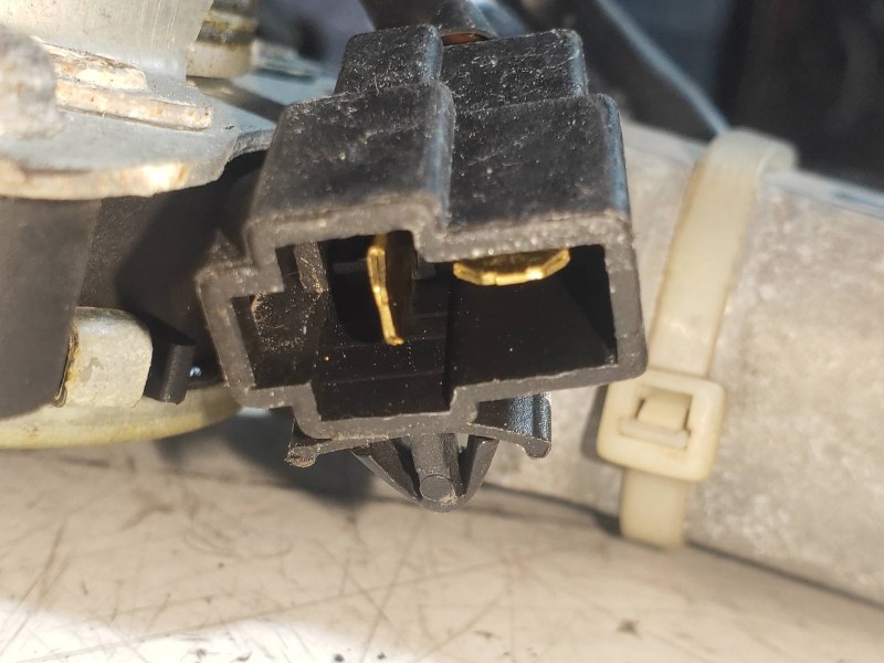 Recambio de elevalunas trasero derecho para chevrolet captiva 3.2 v6 ltx referencia OEM IAM 96627082  