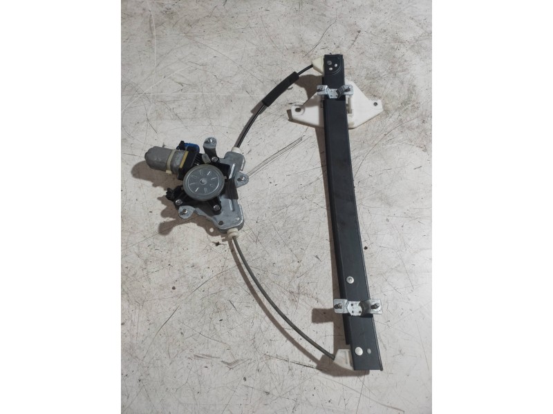 Recambio de elevalunas trasero derecho para chevrolet captiva 3.2 v6 ltx referencia OEM IAM 96627082  