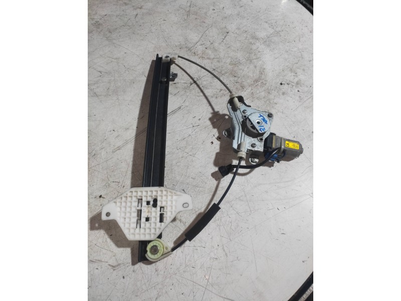 Recambio de elevalunas trasero izquierdo para chevrolet captiva 3.2 v6 ltx referencia OEM IAM 96627081  