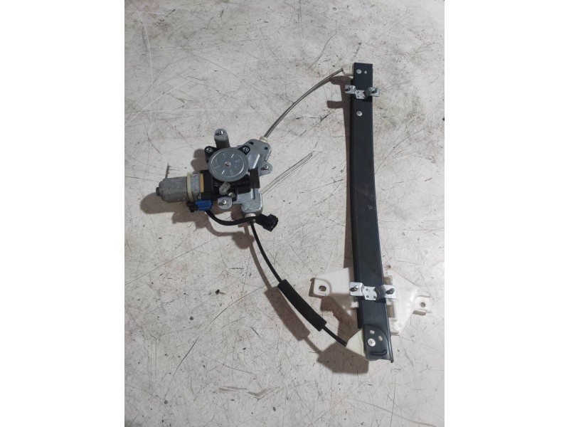Recambio de elevalunas trasero izquierdo para chevrolet captiva 3.2 v6 ltx referencia OEM IAM 96627081  