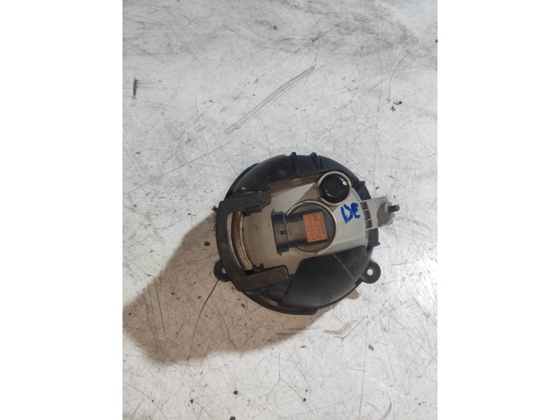 Recambio de faro antiniebla derecho para chevrolet captiva 3.2 v6 ltx referencia OEM IAM   