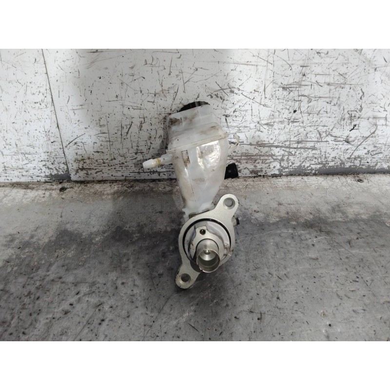 Recambio de bomba freno para opel corsa e color edition referencia OEM IAM 204Y21766  