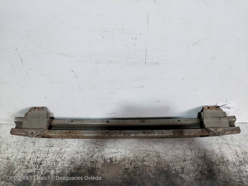 Recambio de refuerzo paragolpes trasero para toyota corolla verso (r1) 2.0 d-4d sol referencia OEM IAM   