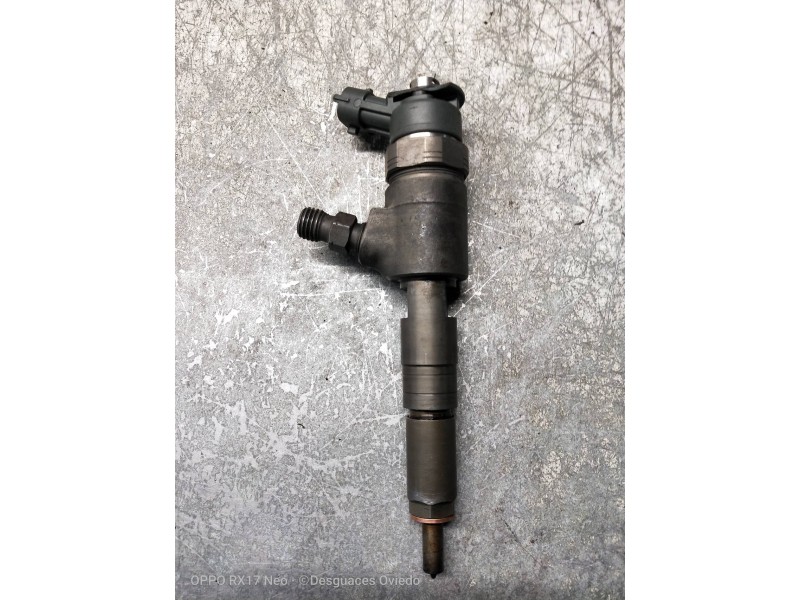 Recambio de inyector para citroen c3 hdi 70 furio referencia OEM IAM 0445110252  