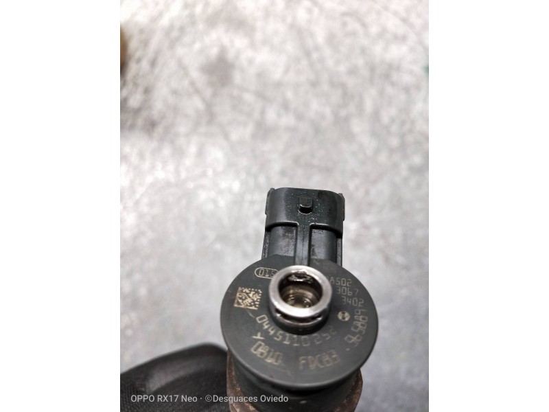 Recambio de inyector para citroen c3 hdi 70 furio referencia OEM IAM 0445110252  