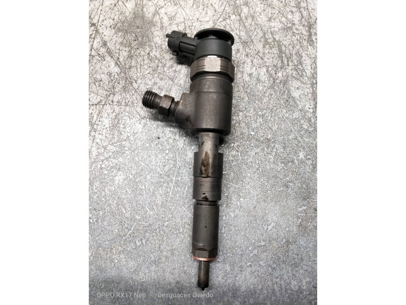 Recambio de inyector para citroen c3 hdi 70 furio referencia OEM IAM 0445110252  