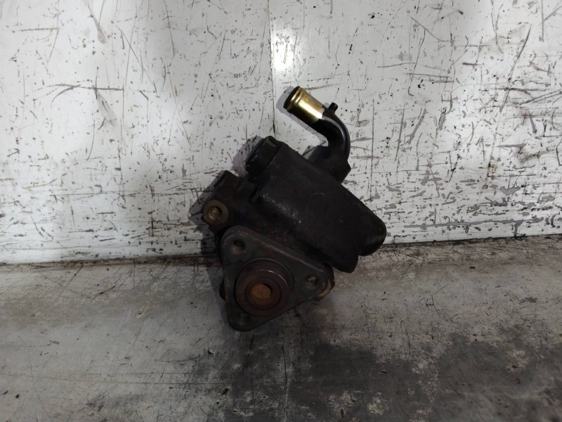 Recambio de bomba direccion para fiat brava (182) 1.4 12v s referencia OEM IAM   