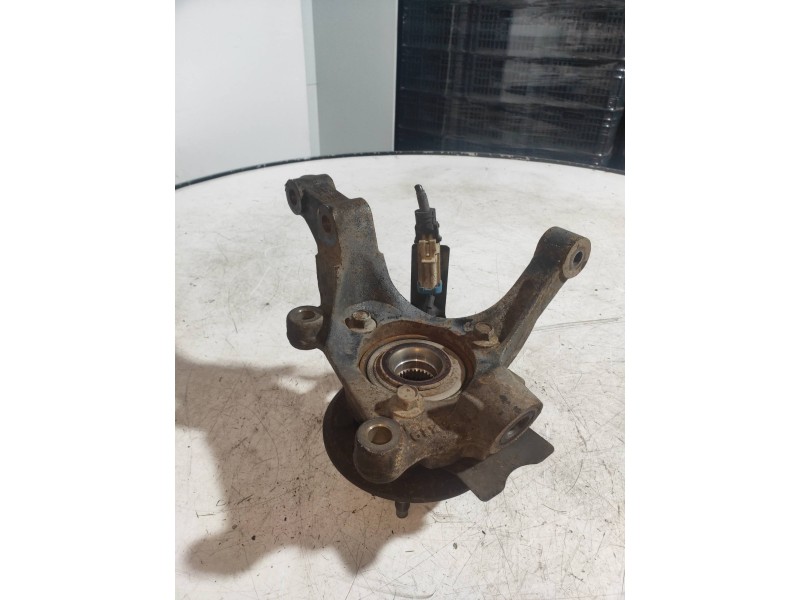 Recambio de mangueta delantera derecha para chevrolet captiva 3.2 v6 ltx referencia OEM IAM   